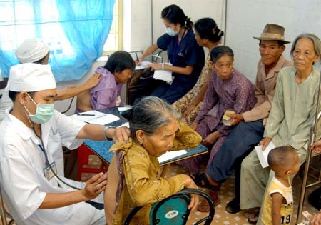 Enhancing the role of elderly people - ảnh 1